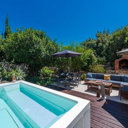 Apartment With Terrace And Mini Pool Green Gold Dubrovnik Exteriör bild