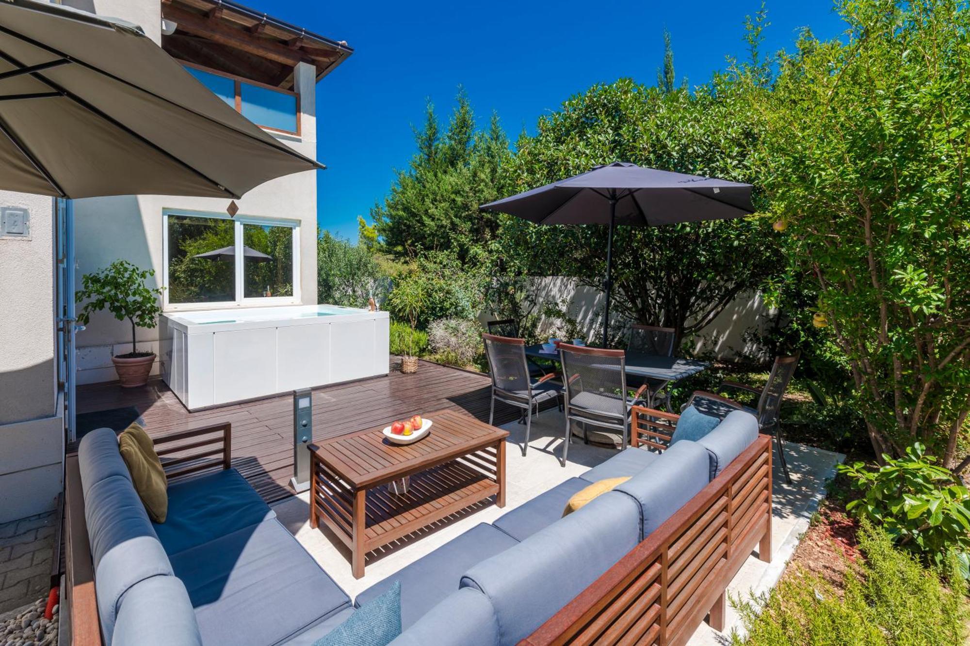Apartment With Terrace And Mini Pool Green Gold Dubrovnik Exteriör bild