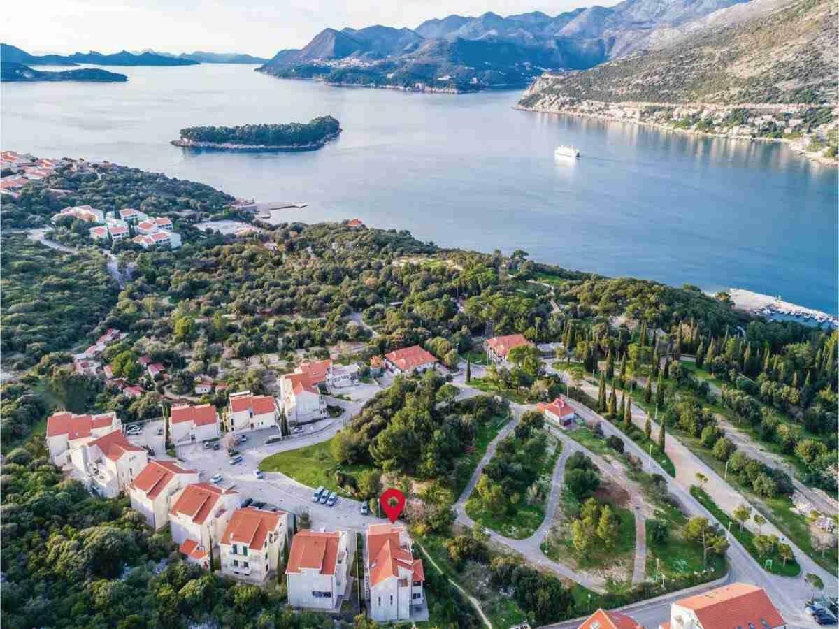 Apartment With Terrace And Mini Pool Green Gold Dubrovnik Exteriör bild
